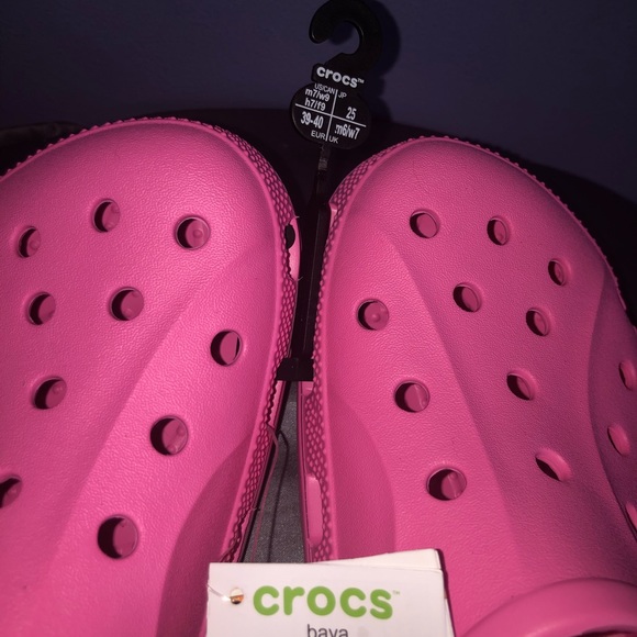 Brand New Women’s Crocs - Picture 4 of 4